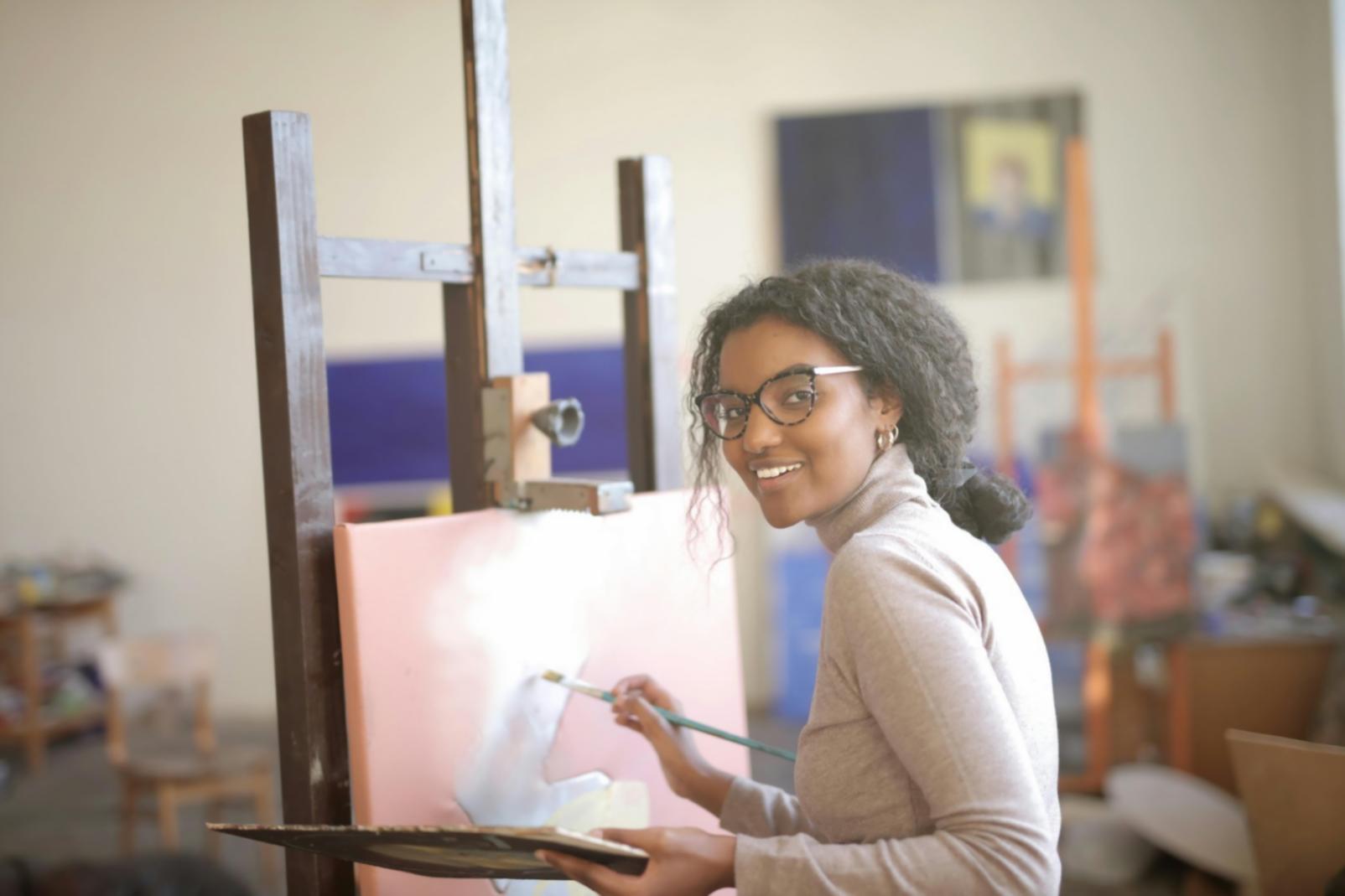 Fertige Comic-Seiten und Character Designs in Mappe